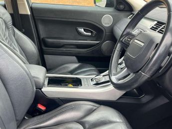 Land Rover RANGE ROVER EVOQUE 2.2 SD4 Pure Tech SUV 5dr Diesel Auto 4WD Euro 5 (s/s) (190 ps) 