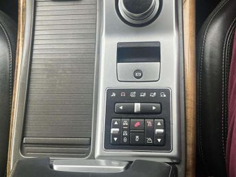 Land Rover RANGE ROVER SPORT 3.0 SD V6 HSE Black SUV 5dr Diesel Auto 4WD Euro 5 (255 bhp) AA 