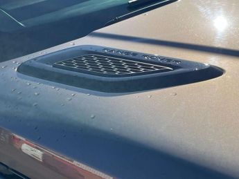 Land Rover RANGE ROVER SPORT 3.0 TD V6 SE SUV 5dr Diesel Auto 4WD Euro 5 (s/s) (258 ps) AA IN