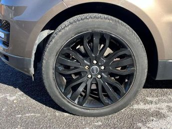 Land Rover RANGE ROVER SPORT 3.0 TD V6 SE SUV 5dr Diesel Auto 4WD Euro 5 (s/s) (258 ps) AA IN