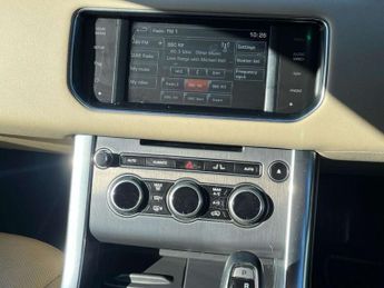 Land Rover RANGE ROVER SPORT 3.0 TD V6 SE SUV 5dr Diesel Auto 4WD Euro 5 (s/s) (258 ps) AA IN