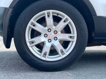 Land Rover RANGE ROVER EVOQUE 2.2 eD4 Pure Tech SUV 5dr Diesel Manual FWD Euro 5 (s/s) (150 ps