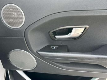 Land Rover RANGE ROVER EVOQUE 2.2 eD4 Pure Tech SUV 5dr Diesel Manual FWD Euro 5 (s/s) (150 ps