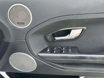 Land Rover RANGE ROVER EVOQUE 2.2 eD4 Pure Tech SUV 5dr Diesel Manual FWD Euro 5 (s/s) (150 ps