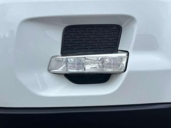 Land Rover RANGE ROVER EVOQUE 2.2 SD4 Pure SUV 5dr Diesel Auto 4WD Euro 5 (s/s) (190 ps) AA IN