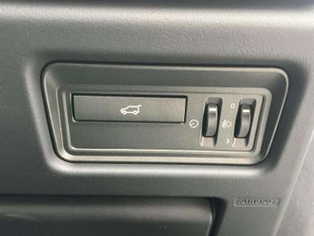 Land Rover RANGE ROVER EVOQUE 2.2 SD4 Pure SUV 5dr Diesel Auto 4WD Euro 5 (s/s) (190 ps) AA IN