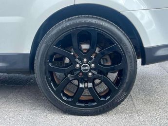 Land Rover RANGE ROVER SPORT 3.0 TD V6 HSE SUV 5dr Diesel CommandShift 4WD Euro 5 (245 ps) AA