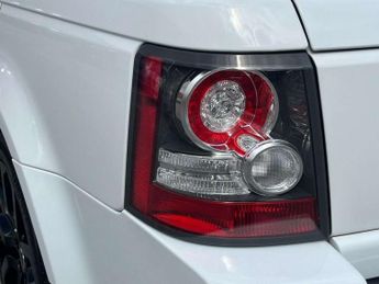 Land Rover RANGE ROVER SPORT 3.0 TD V6 HSE SUV 5dr Diesel CommandShift 4WD Euro 5 (245 ps) AA