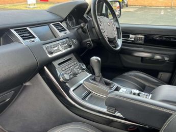 Land Rover RANGE ROVER SPORT 3.0 TD V6 HSE SUV 5dr Diesel CommandShift 4WD Euro 5 (245 ps) AA