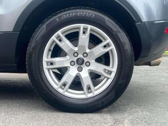 Land Rover RANGE ROVER EVOQUE 2.2 SD4 Pure SUV 5dr Diesel Manual 4WD Euro 5 (s/s) (190 ps) AA 