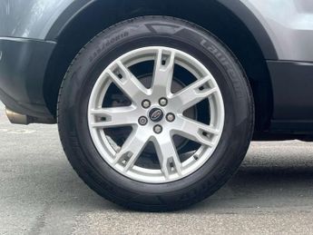 Land Rover RANGE ROVER EVOQUE 2.2 SD4 Pure SUV 5dr Diesel Manual 4WD Euro 5 (s/s) (190 ps) AA 