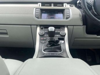 Land Rover RANGE ROVER EVOQUE 2.2 SD4 Pure SUV 5dr Diesel Manual 4WD Euro 5 (s/s) (190 ps) AA 
