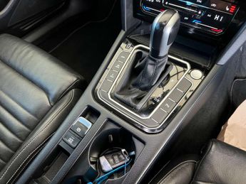 VOLKSWAGEN PASSAT 1.4 Passat GTe Semi-Auto 4dr