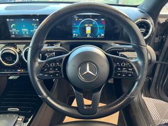 MERCEDES-BENZ A-CLASS 1.3 A 180 SE Auto 5dr