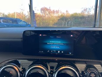 MERCEDES-BENZ A-CLASS 1.3 A 180 SE Auto 5dr