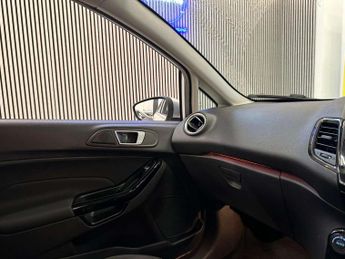 Ford FIESTA 1.0 Fiesta Titanium T Auto 5dr