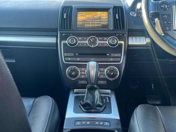 Land Rover FREELANDER 2 2.2 SD4 XS SUV 5dr Diesel CommandShift 4WD Euro 5 (190 ps) AA IN