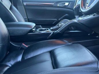 Porsche CAYENNE 3.0 TD V6 SUV 5dr Diesel TiptronicS 4WD Euro 6 (s/s) (262 ps) AA