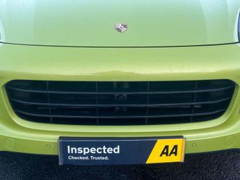 Porsche CAYENNE 3.0 TD V6 SUV 5dr Diesel TiptronicS 4WD Euro 6 (s/s) (262 ps) AA