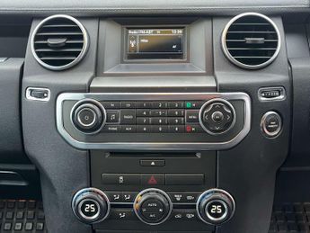 Land Rover DISCOVERY 4 3.0 SD V6 GS SUV 5dr Diesel Auto 4WD Euro 5 (255 bhp) AA INSPECT