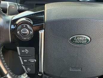 Land Rover DISCOVERY 4 3.0 SD V6 HSE SUV 5dr Diesel Auto 4WD Euro 6 (s/s) (256 bhp) AA 