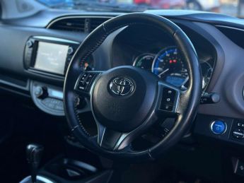 TOYOTA YARIS 1.5 Yaris Icon TSS Hybrid VVT-i CVT 5dr