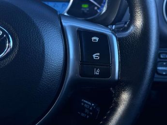 TOYOTA YARIS 1.5 Yaris Icon TSS Hybrid VVT-i CVT 5dr