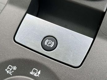 LAND ROVER RANGE ROVER SPORT 3.0 TD V6 HSE SUV 5dr Diesel CommandShift 4WD Euro 4 (245 ps)
