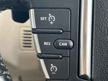 LAND ROVER RANGE ROVER SPORT 3.0 TD V6 HSE SUV 5dr Diesel CommandShift 4WD Euro 4 (245 ps)