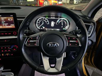 KIA XCEED 1.6 XCeed First Edition PHEV Semi-Auto 5dr