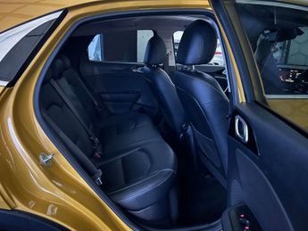 KIA XCEED 1.6 XCeed First Edition PHEV Semi-Auto 5dr