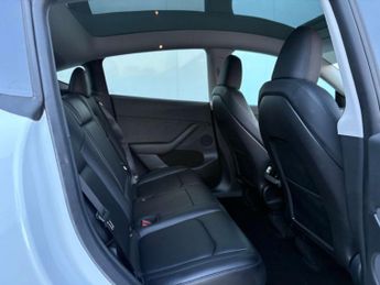 TESLA MODEL Y Model Y Long Range AWD 4WD 5dr