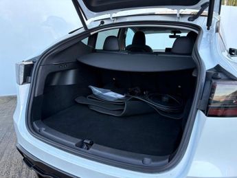 TESLA MODEL Y Model Y Long Range AWD 4WD 5dr