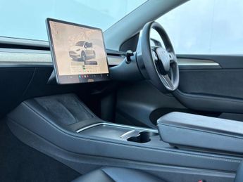 TESLA MODEL Y Model Y Long Range AWD 4WD 5dr