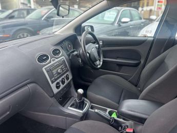 FORD FOCUS 1.6 Focus Zetec Climate 5dr