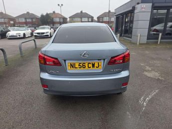 LEXUS IS 2.2 IS 220d SE 4dr