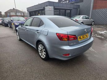 LEXUS IS 2.2 IS 220d SE 4dr