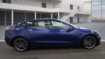 TESLA MODEL 3 Model 3 Long Range AWD 4WD 4dr