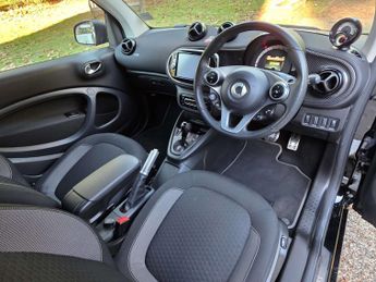 SMART FORTWO EQ fortwo Brabus Line 3dr
