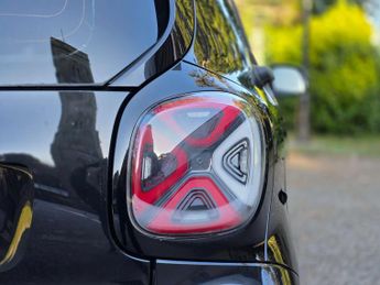 SMART FORTWO EQ fortwo Brabus Line 3dr