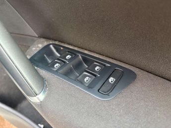 VOLKSWAGEN GOLF e-Golf 5dr