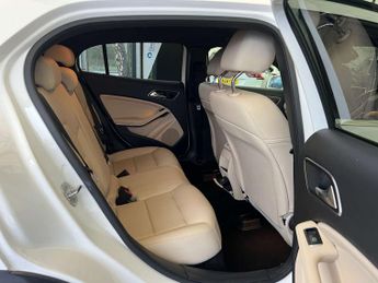 MERCEDES-BENZ GLA 1.6 GLA 200 SE Executive Auto 5dr