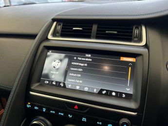 JAGUAR E-PACE 2.0 E-Pace R-Dynamic SE D AWD Auto 4WD 5dr