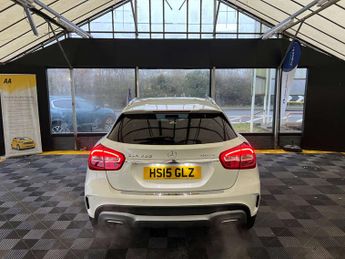 MERCEDES-BENZ GLA 2.0 GLA250 AMG Line Executive 4Matic Auto 4WD 5dr