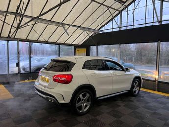 MERCEDES-BENZ GLA 2.0 GLA250 AMG Line Executive 4Matic Auto 4WD 5dr