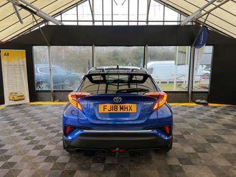 TOYOTA C-HR 1.8 C-HR-Dynamic HEV CVT 5dr