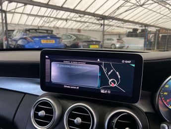 MERCEDES-BENZ C-CLASS 2.0 C 220 AMG Line Premium D Auto 4dr