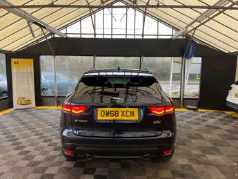 JAGUAR F-PACE 2.0 F-Pace R-Sport AWD D Auto 4WD 5dr