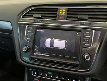 VOLKSWAGEN TIGUAN 2.0 Tiguan SEL TDI BlueMotion Technology 4Motion Semi-Auto 4WD 5