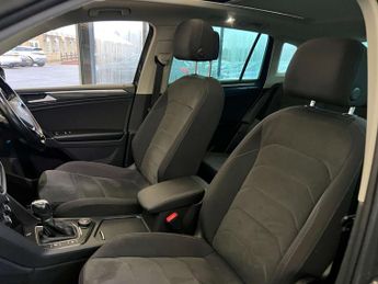 VOLKSWAGEN TIGUAN 2.0 Tiguan SEL TDI BlueMotion Technology 4Motion Semi-Auto 4WD 5